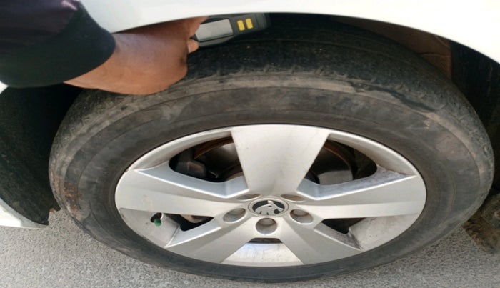 2019 Skoda Rapid AMBITION 1.6 MPI AT, Petrol, Automatic, 35,997 km, tyre