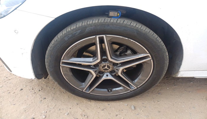 2023 Mercedes Benz E Class E 220d AMG Line, Diesel, Automatic, 21,783 km, tyre