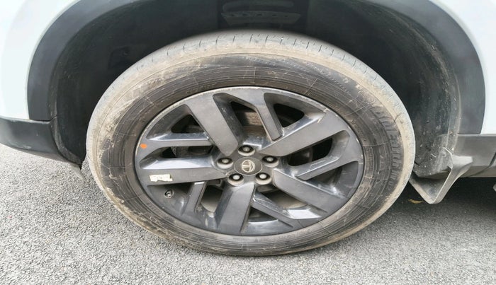 2021 Tata Safari XZ PLUS GOLD 6 S, Diesel, Manual, 39,461 km, tyre