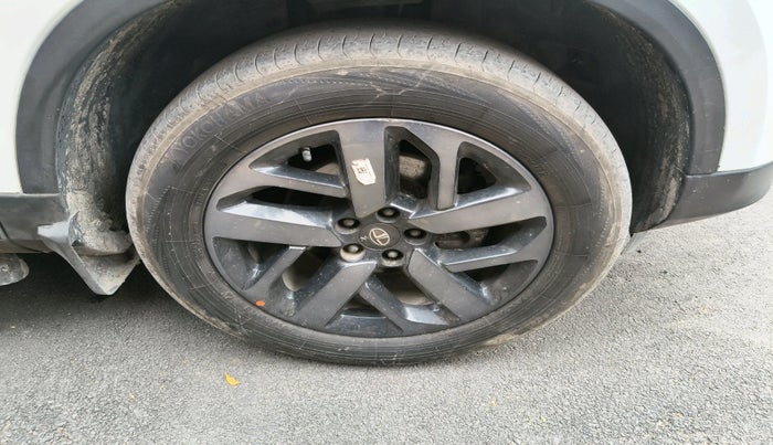 2021 Tata Safari XZ PLUS GOLD 6 S, Diesel, Manual, 39,461 km, tyre