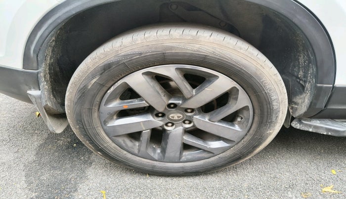 2021 Tata Safari XZ PLUS GOLD 6 S, Diesel, Manual, 39,461 km, tyre