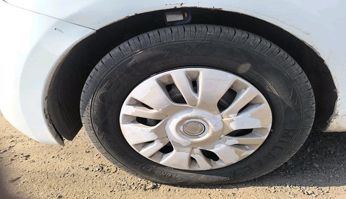 2013 Hyundai Eon D-LITE + LPG, Petrol, Manual, 1,67,050 km, tyre