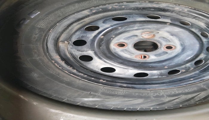 2013 Maruti Ritz VXI, Petrol, Manual, 1,20,705 km, tyre