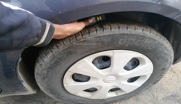 2013 Maruti Ritz VXI, Petrol, Manual, 1,20,705 km, tyre