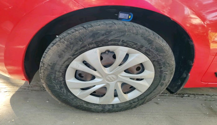 2018 Maruti Swift VXI AMT, Petrol, Automatic, 36,319 km, tyre