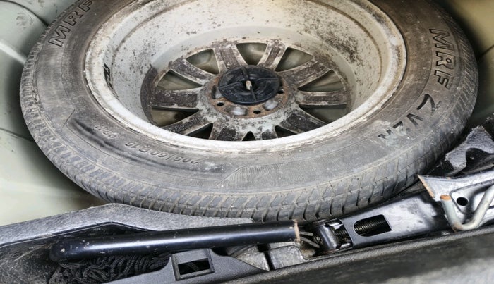 2013 Renault Fluence 1.5 E4, Diesel, Manual, 84,023 km, tyre