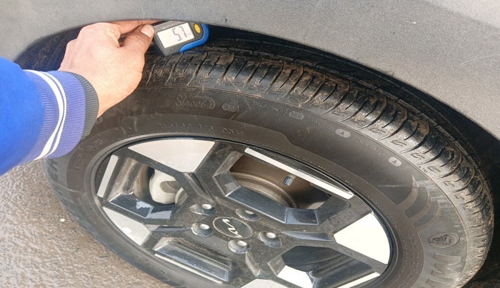 2025 KIA SYROS HTK Plus 1.0 Turbo 7DCT, Petrol, Automatic, 13,197 km, tyre