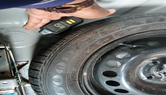 2016 Hyundai Grand i10 SPORTZ 1.2 KAPPA VTVT, Petrol, Manual, 36,074 km, tyre