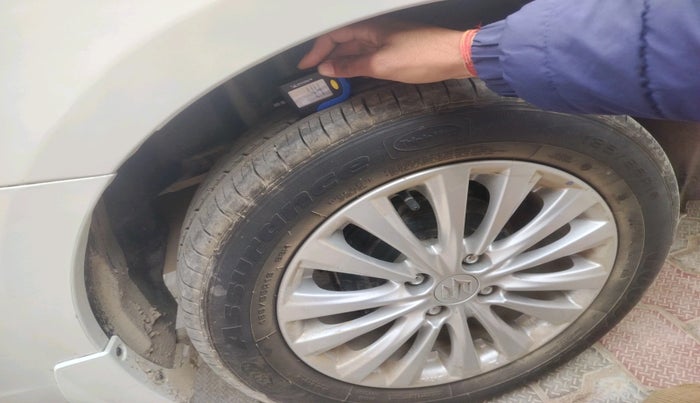 2023 Maruti Ciaz DELTA 1.5 SHVS MT PETROL, Petrol, Manual, 19,432 km, tyre