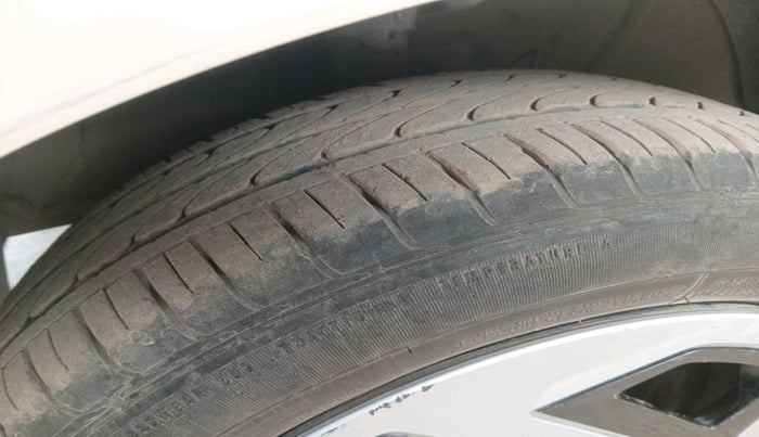 2024 Hyundai AURA S 1.2 CNG, Petrol, Manual, 23,257 km, tyre