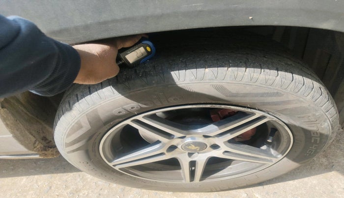 2024 Maruti BREZZA VXI, Petrol, Manual, 31,044 km, tyre