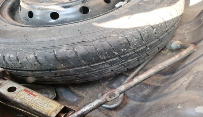 2021 Maruti Alto LXI, Petrol, Manual, 28,115 km, tyre