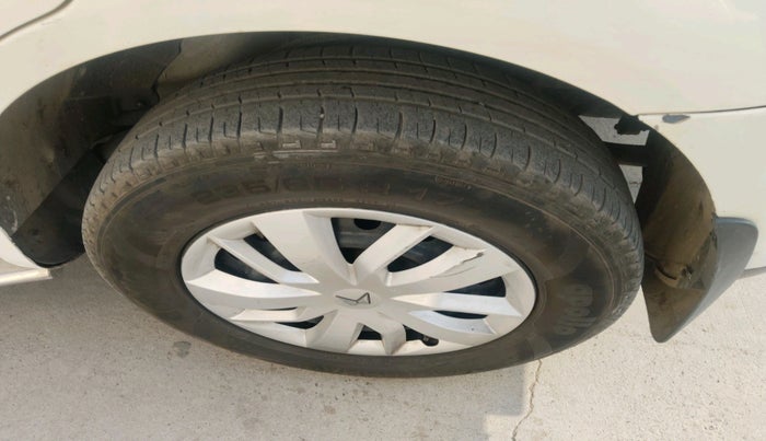 2016 Mahindra XUV500 W4, Diesel, Manual, 1,20,696 km, tyre