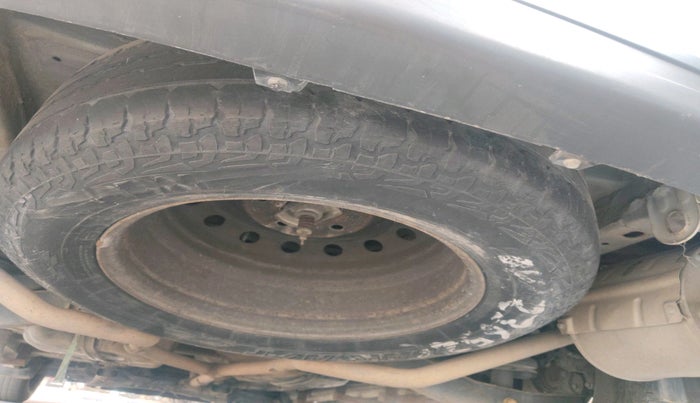 2016 Mahindra XUV500 W4, Diesel, Manual, 1,20,696 km, tyre