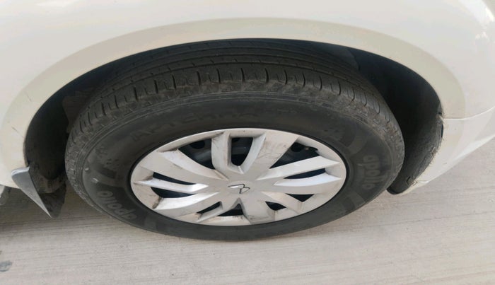 2016 Mahindra XUV500 W4, Diesel, Manual, 1,20,696 km, tyre