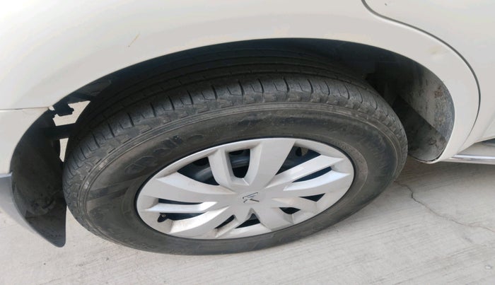 2016 Mahindra XUV500 W4, Diesel, Manual, 1,20,696 km, tyre