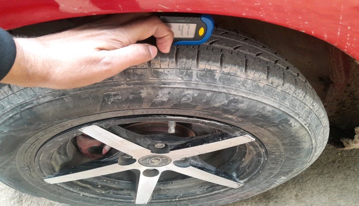 2021 Maruti Swift VXI, Petrol, Manual, 64,013 km, tyre