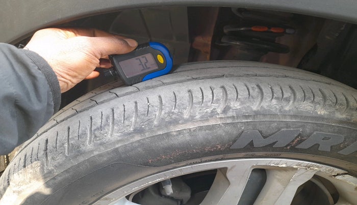 2020 Renault TRIBER RXZ, Petrol, Manual, 47,444 km, tyre