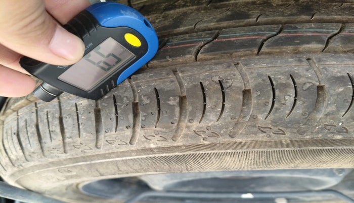 2023 Maruti XL6 ZETA MT, Petrol, Manual, 17,206 km, tyre