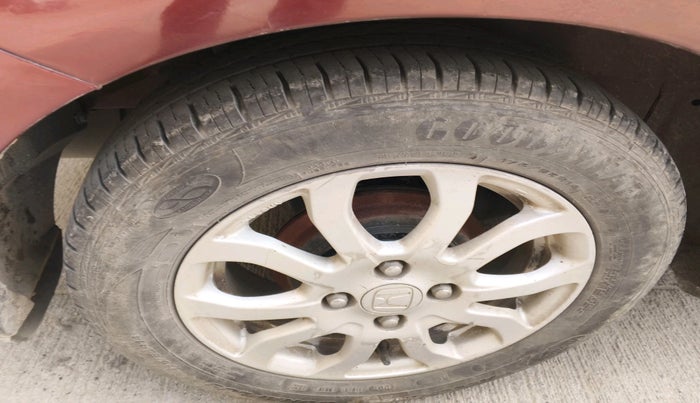 2014 Honda Amaze 1.2L I-VTEC VX, Petrol, Manual, 90,073 km, tyre