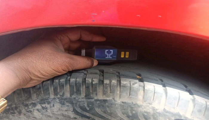 2017 Maruti Baleno ZETA PETROL 1.2, Petrol, Manual, 90,826 km, tyre