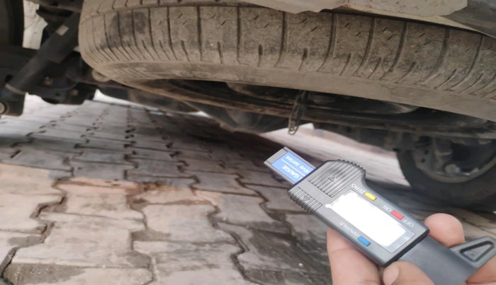 2022 Toyota Innova Crysta 2.4 GX AT 7 STR, Diesel, Automatic, 51,210 km, tyre