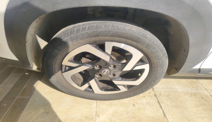 2021 Nissan MAGNITE XV MT, Petrol, Manual, 58,535 km, tyre