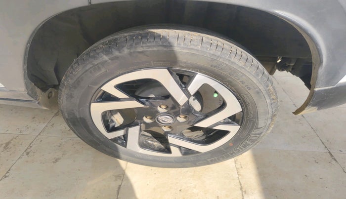 2021 Nissan MAGNITE XV MT, Petrol, Manual, 58,535 km, tyre