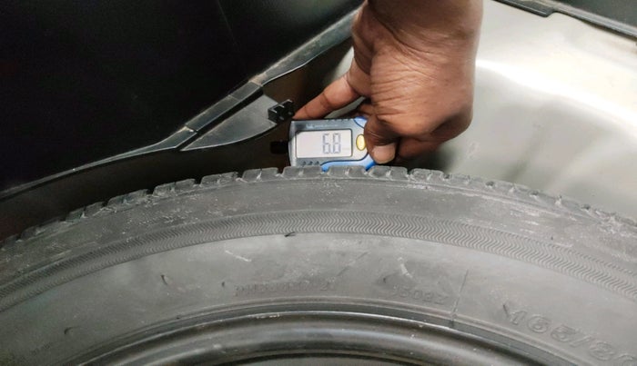 2021 Maruti Swift ZXI, Petrol, Manual, 46,345 km, tyre