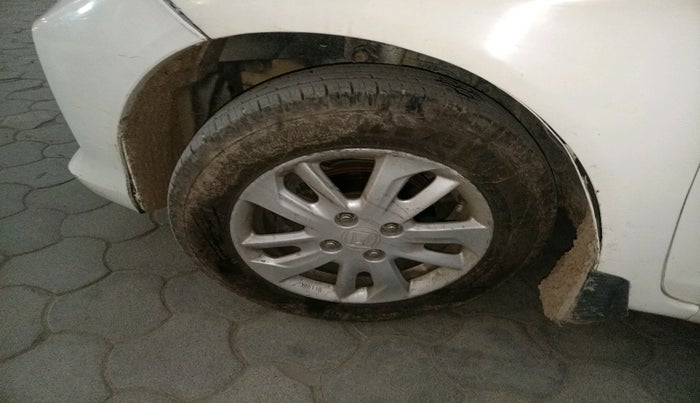 2017 Honda Amaze 1.5L I-DTEC VX, Diesel, Manual, 92,714 km, tyre