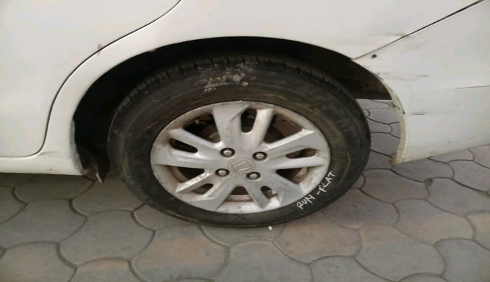 2017 Honda Amaze 1.5L I-DTEC VX, Diesel, Manual, 92,714 km, tyre