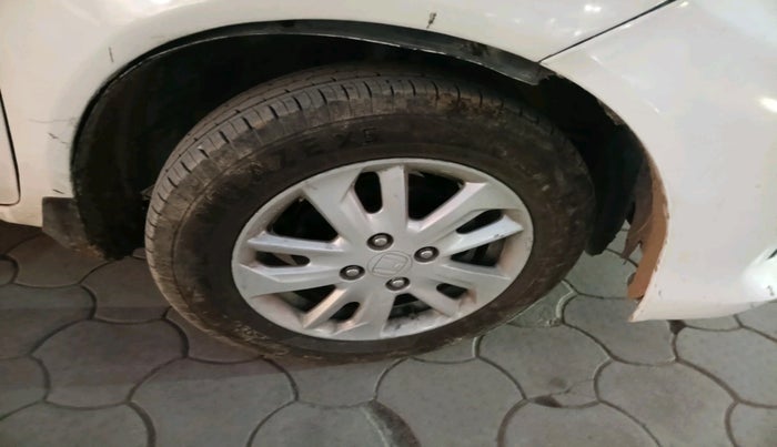 2017 Honda Amaze 1.5L I-DTEC VX, Diesel, Manual, 92,714 km, tyre