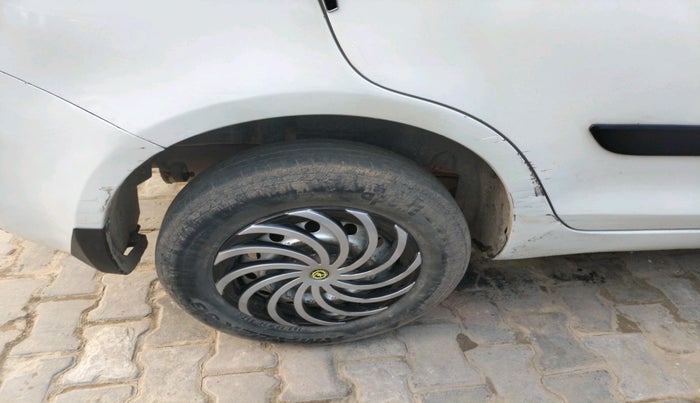 2012 Maruti Swift Dzire LXI, Petrol, Manual, 99,871 km, tyre