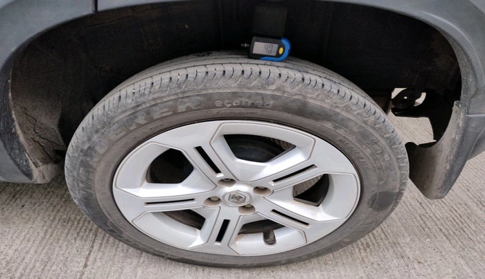 2022 Renault Kiger RXT AMT, Petrol, Automatic, 17,439 km, tyre