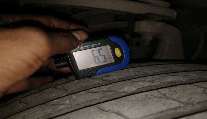 2019 Mahindra MARAZZO M2 7STR, Diesel, Manual, 60,157 km, tyre