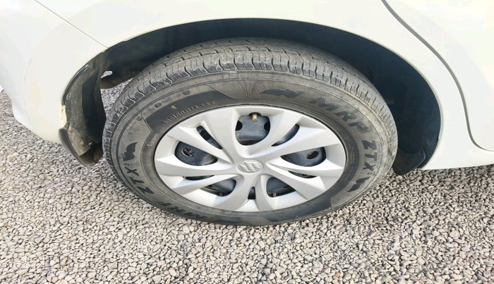 2022 Maruti Swift VXI, Petrol, Manual, 76,522 km, tyre