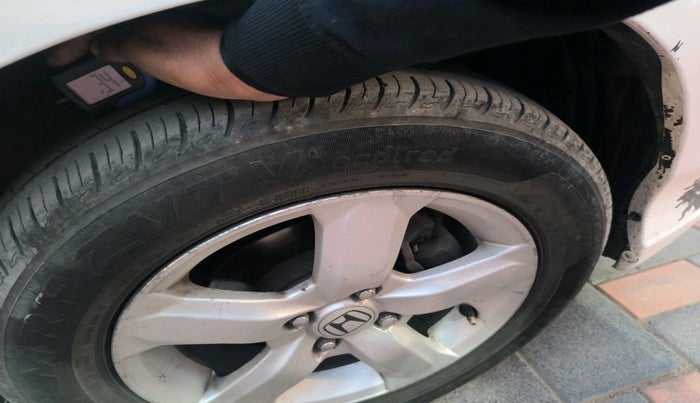 2013 Honda City 1.5L I-VTEC S MT, Petrol, Manual, 1,19,411 km, tyre