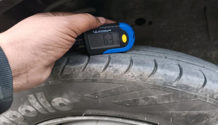 2013 Maruti Wagon R 1.0 LXI CNG, Petrol, Manual, 1,29,323 km, tyre