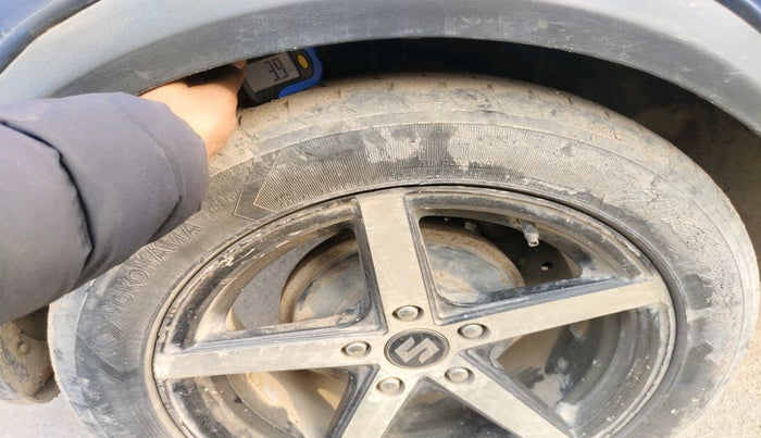 2021 Maruti Ertiga VXI CNG, Petrol, Manual, 1,06,344 km, tyre