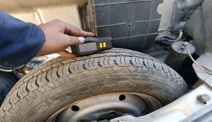 2011 Tata Nano CX, Petrol, Manual, 44,820 km, tyre