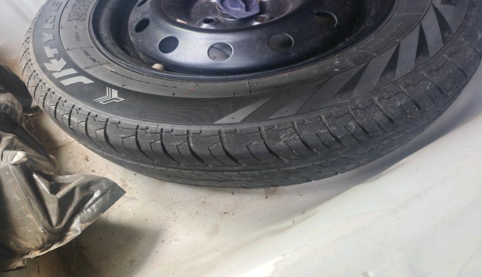 2023 Maruti Dzire VXI, Petrol, Manual, 53,869 km, tyre