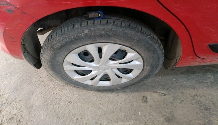 2021 Maruti Swift VXI, Petrol, Manual, 28,308 km, tyre