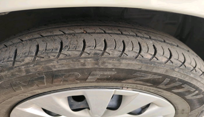 2012 Toyota Etios Liva GD, Diesel, Manual, 1,44,190 km, tyre