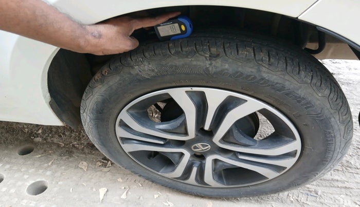 2022 Tata TIGOR XZ PLUS CNG, Petrol, Manual, 31,178 km, tyre