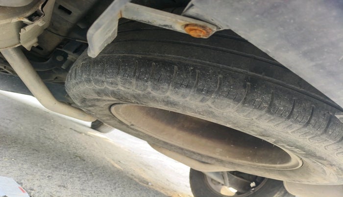 2014 Mahindra XUV500 W8, Diesel, Manual, 1,24,000 km, tyre