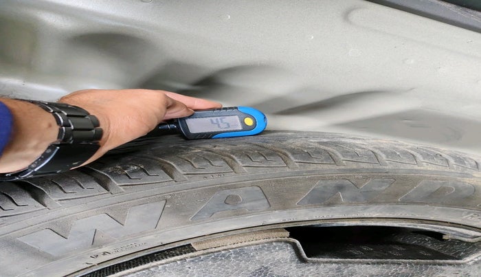 2019 Maruti Vitara Brezza VDI, Diesel, Manual, 1,26,536 km, tyre