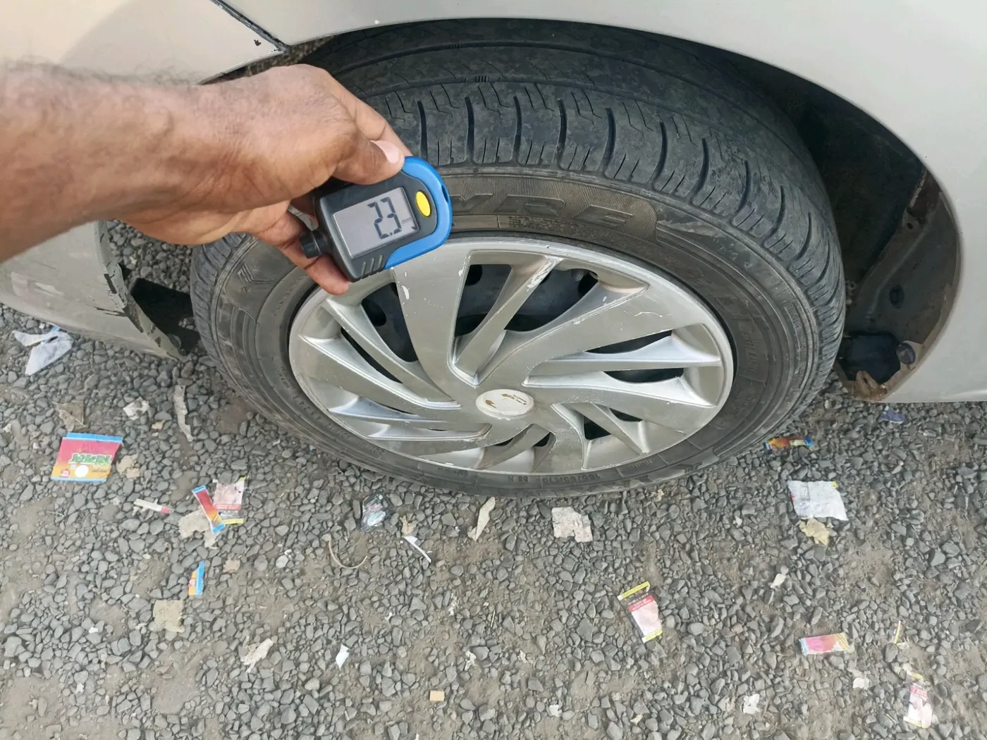 2014 Maruti Ertiga VXI CNG, CNG, Manual, 1,11,268 km, tyre