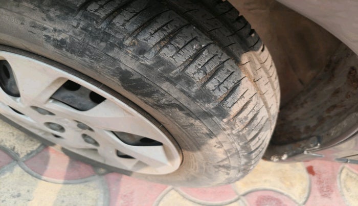 2016 Honda Amaze 1.5L I-DTEC S, Diesel, Manual, 84,921 km, tyre