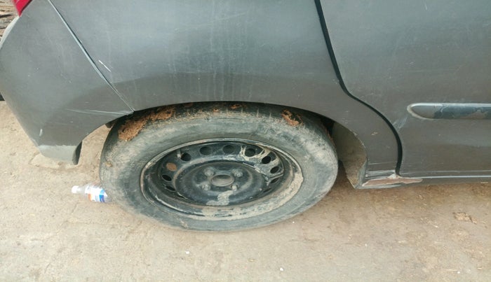 2014 Maruti Celerio VXI, Petrol, Manual, 1,22,222 km, tyre