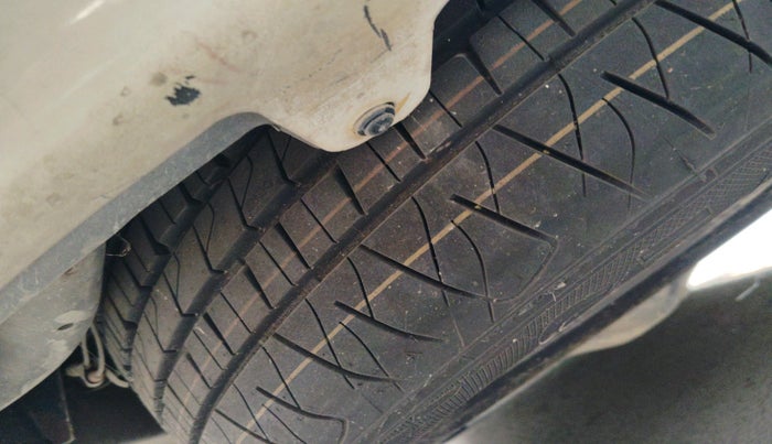 2016 Mahindra Scorpio S6 PLUS, Diesel, Manual, 1,08,191 km, tyre